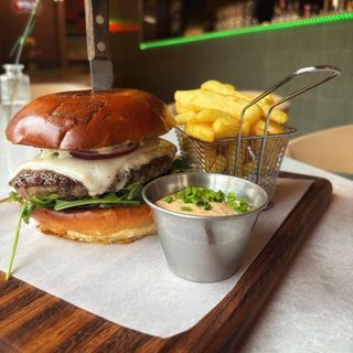 BURGER CLASSIC