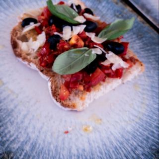 BRUSCHETTA KLASYCZNA
