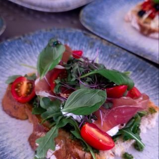BRUSCHETTA PARMA - BURATA