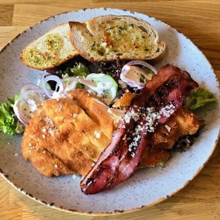 SAŁATKA Z KURCZAKIEM