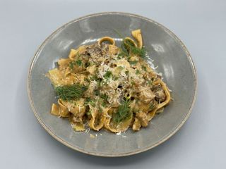 Nowość - Makaron z wołowiną, grzybami, grana padano 