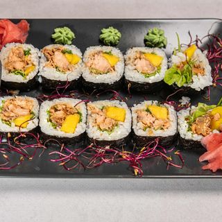 Futomaki z Łososiem Teriyaki (10 sztuk)