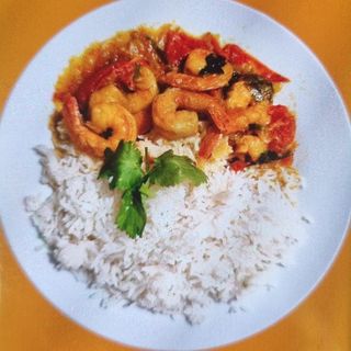 RYŻ CURRY Z KREWETKAMI