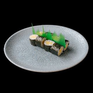 Hosomaki z omletem z tamago