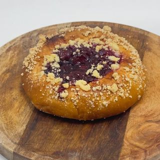 Drożdżówka z wiśniami 