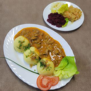 Gulasz żołądków drobiowych