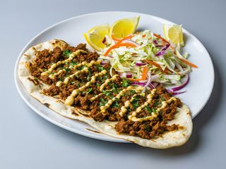 Lahmacun Z cielęciną