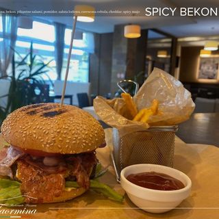 Burger Spicy Bekon