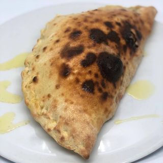 Calzone Napoletano