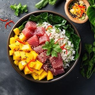SUSHI BOWL -Tuńczyk z mango i nori