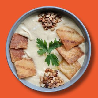 Fattet Hummus + 3 falafels