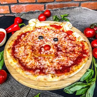 PIZZA PROSCIUTTO W KSZTAŁCIE MISIA - 26 cm