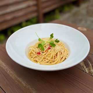 SPAGHETTI PEPERONCINO CON GAMBERI