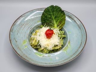 Spaghetti con pest verde