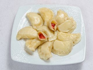 Pierogi z truskawkami