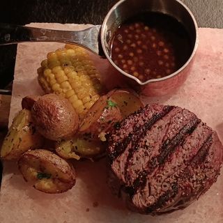 STEK Z POLĘDWICY WOŁOWEJ 200 G+