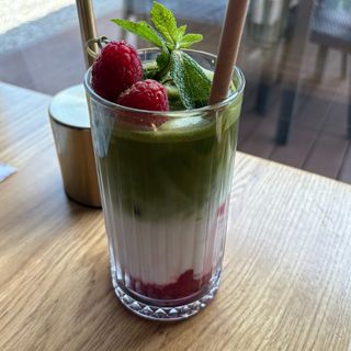 MATCHA LATTE - MALINOWE