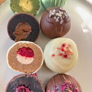CAKE BALL MATCHA LEMON