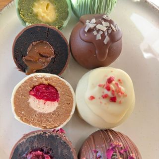 CAKE BALL STRAWBERRY EARL GREY