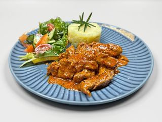 Polędwiczki wieprzowe w sosie toskańskim +  dodatki (450g)