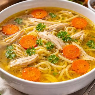 Rosół domowy z makaronem 450g