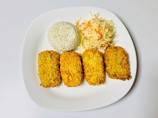 Tofu w cieście z ananasem