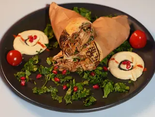 Kebab z Hummusem