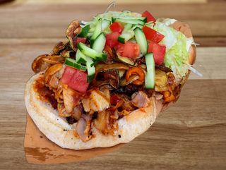 Gemuse kebap + ser (bułka)