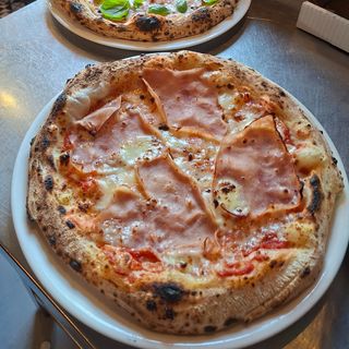 Pizza Prosciutto