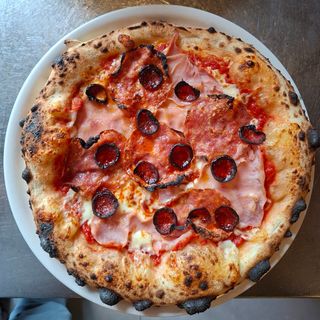 Pizza Carne