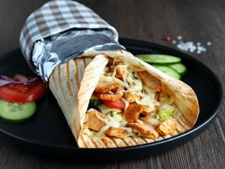 TORTILLA z kurczakiem - duża