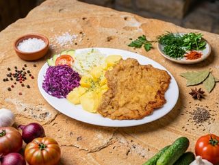 Schabowy piaskowy + Zupa (zestaw)