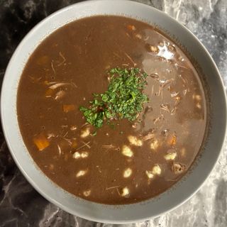 Czernina z kluseczkami