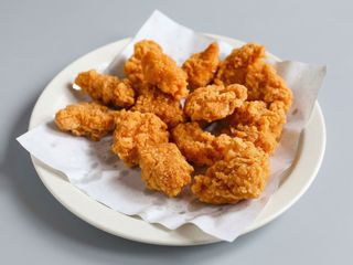 Chicken nuggets 5 szt. w kubku 