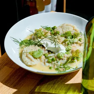 PIEROGI W CYTRUSOWEJ GLAZURZE Z BOBEM