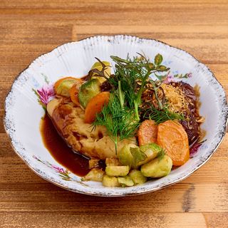 PULPECIKI W SOSIE Z PIECZONEJ CEBULI Z CIAPKAPUSTĄ ( vegan)