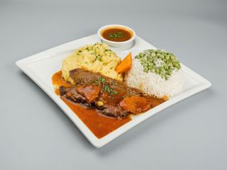 Schabowy z pieczarkami i serem