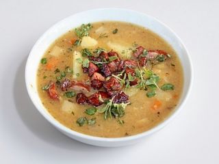 Chłopska z ziemniakami