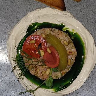 TATAR Z WĘDZONEGO ŁOSOSIA