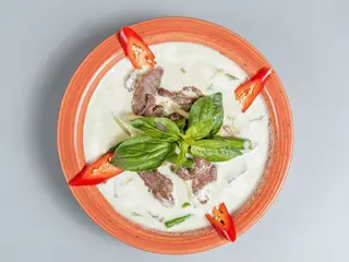 Zielone curry z wołowiną
