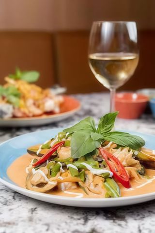 Czerwone curry z kurczakiem