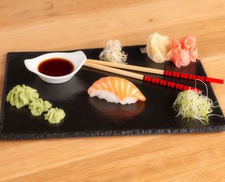 Nigiri 1 sztuka Łosoś opalony