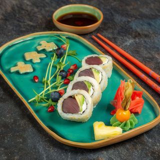 California z tuńczykiem