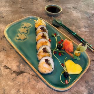 Nori maki z halibutem w tempurze 6 szt 