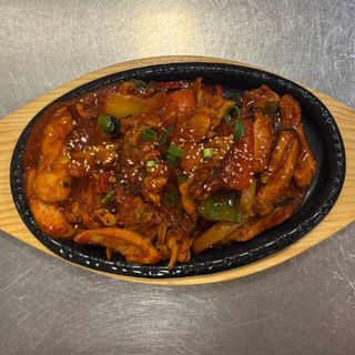 Maeun dakgalbi/Pikantny kurczak