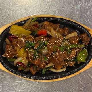 Dwaeji galbi/Żeberka wieprzowe w paście sojowej