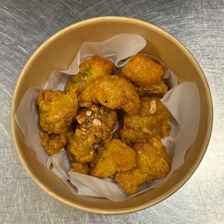 Heoni Maneul chicken/Smażony kurczak w panierce w sosie miodowo-czosnkowym