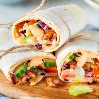 By döner kebab lawasz klasyk kurczak 