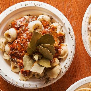 Tortellini mięsne z sosem myśliwskim 400g