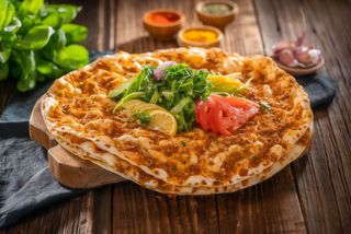 Kanapka Lahmacun z kebabem